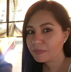 Meet your Posher, Cynthia